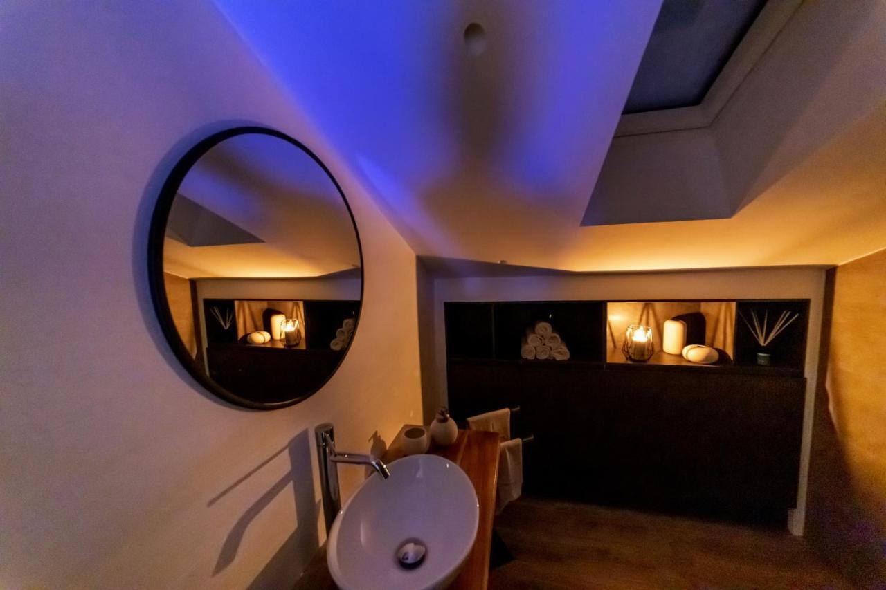 Panoramic Penthouse In The Historical Center Apartment Domodossola Bagian luar foto